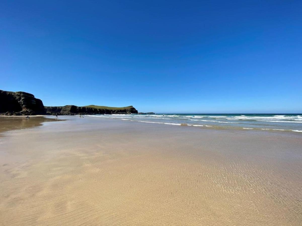 Sunset Waves Sea View Apartment Featuring Panoramic Views & Parking New Quay Exterior foto