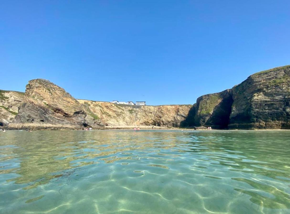 Sunset Waves Sea View Apartment Featuring Panoramic Views & Parking New Quay Exterior foto