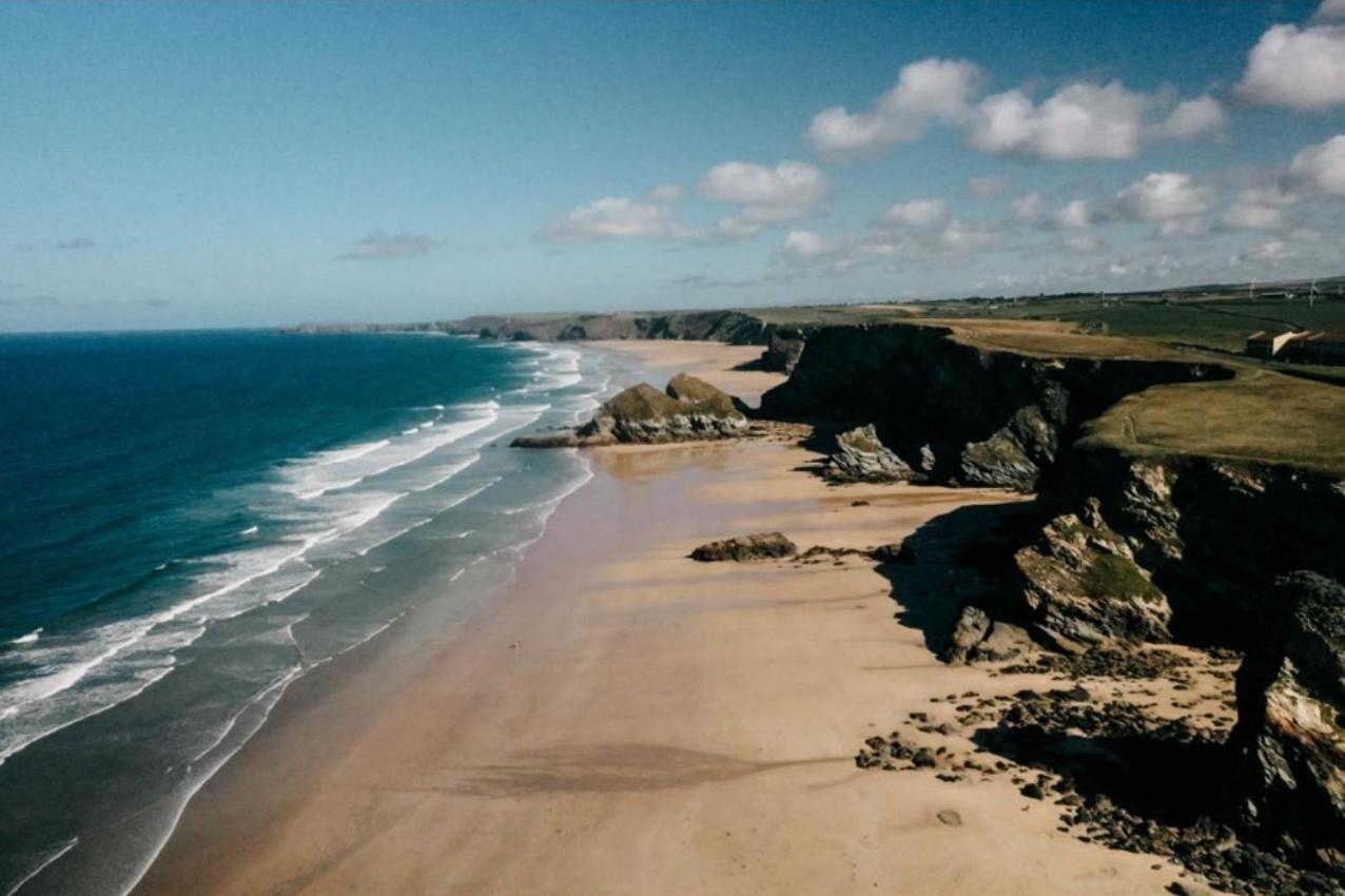 Sunset Waves Sea View Apartment Featuring Panoramic Views & Parking New Quay Exterior foto