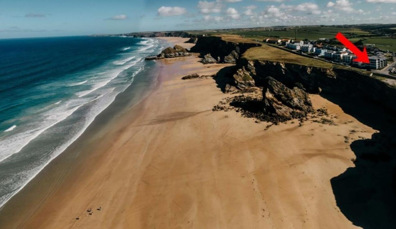 Sunset Waves Sea View Apartment Featuring Panoramic Views & Parking New Quay Exterior foto